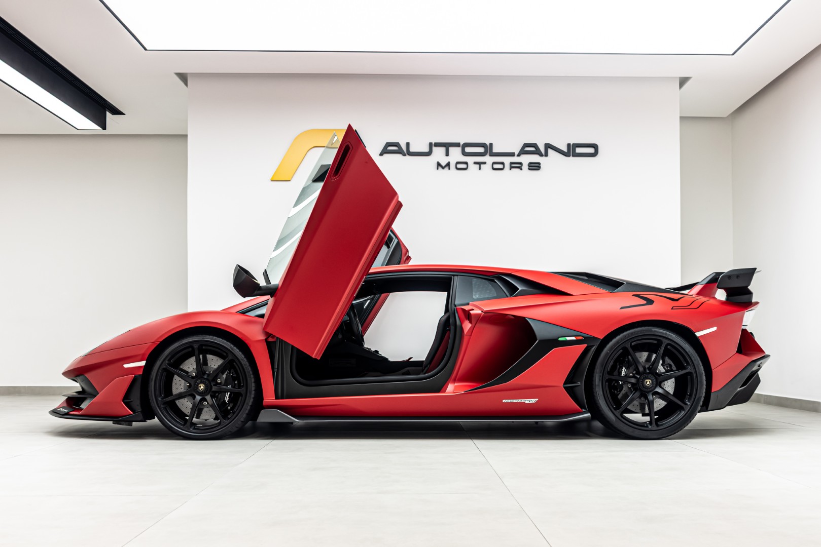 2019 LAMBORGHINI AVENTADOR SVJ 